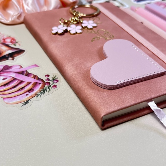 Pink Floral Bookish bundle set in PINK